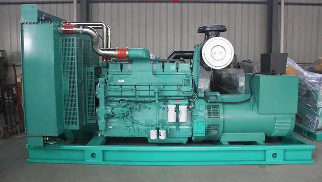 發電機組在低電壓下運行會發生什么危險？